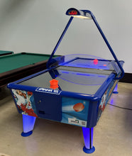 Lade das Bild in den Galerie-Viewer, Airhockeytisch Gold 6ft
